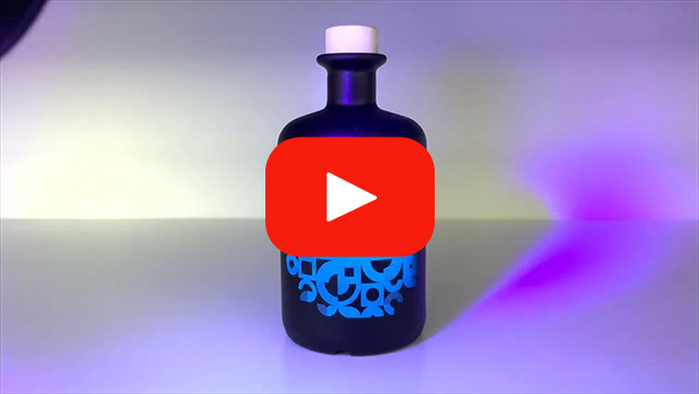 Black_Light_Effect_Ink_on_Glass_Bottle_Marabu.jpg
