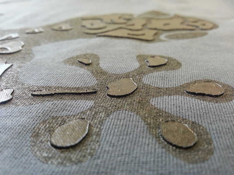 High-Density-Druck auf Textil (T-Shirt) ® Schlee Siebdrucktechnik Handelsgesellschaft GmbH